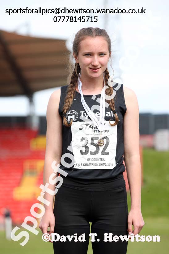 Girls under-15s long jump, North Eastern Track and Field Champs, Gateshead Stadium. Photo: David T. Hewitson/Sports for All Pics